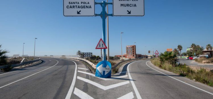 08/10/2023 | Alicante remodelará los accesos al polígono de Aguamarga para potenciar su unión con Elche 08/10/2023 | Alicante remodelará los accesos al polígono de Aguamarga para potenciar su unión con Elche